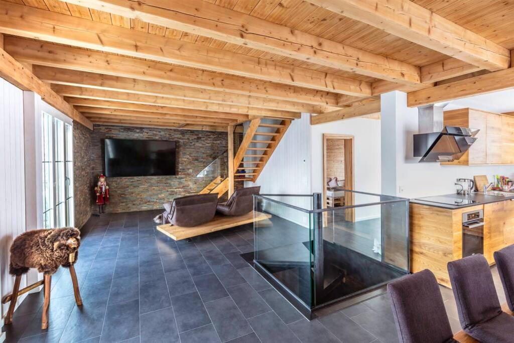 Exklusives Chalet Mit Traumhafter See- Und Bergsicht เซลิสแบร์ก ภายนอก รูปภาพ